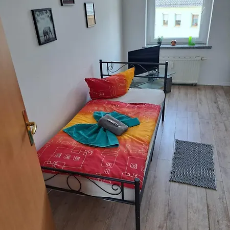 Apartamento Monteur Parts 2 *